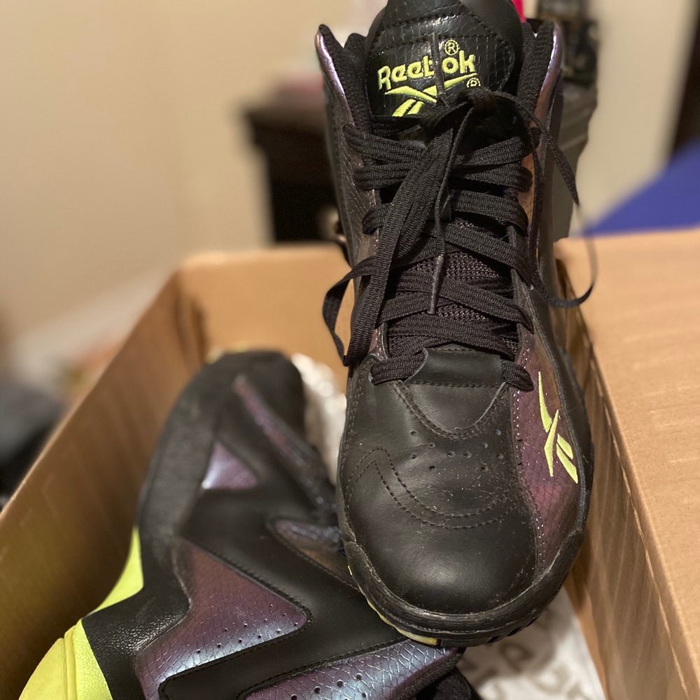 Reebok - Picture 3 of 3